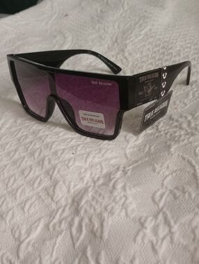 NWT TRUE RELIGION STATEMENT SHIELD AVIATOR Sunglasses with Purple Gradient Lens